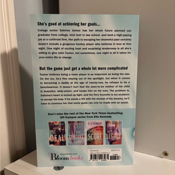 The Goal by Elle Kennedy - Adult Sports Romance Paperback Book - Picture 3 of 3